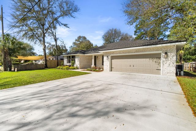 85 NE Laurie Drive, Fort Walton Beach, FL 32548