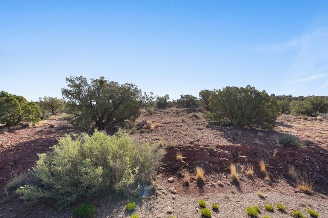 302 Moonlight Ridge Road, Placitas, NM 87043