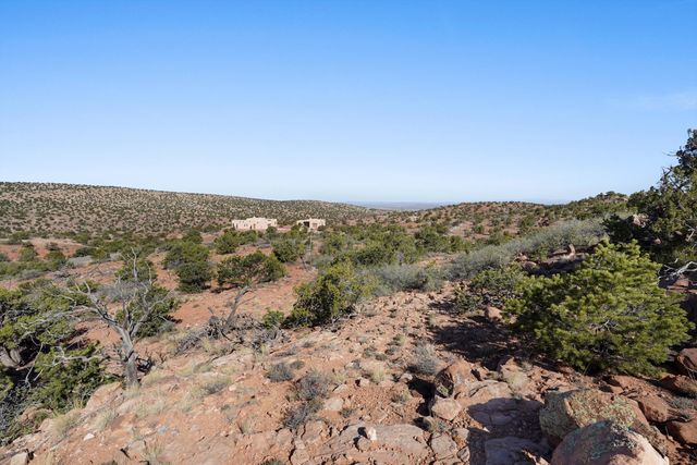 302 Moonlight Ridge Road, Placitas, NM 87043