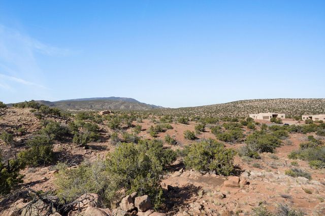 302 Moonlight Ridge Road, Placitas, NM 87043