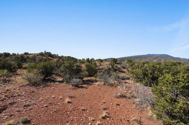 302 Moonlight Ridge Road, Placitas, NM 87043