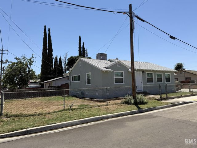 301 Harding Avenue, Bakersfield, CA 93308