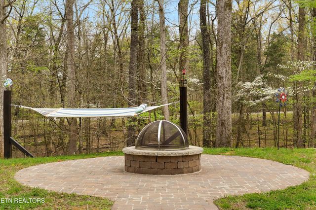 166 E Shore Drive, Rockwood, TN 37854