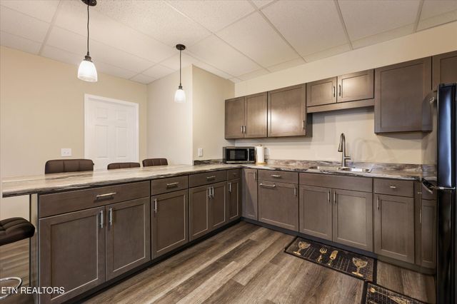 166 E Shore Drive, Rockwood, TN 37854