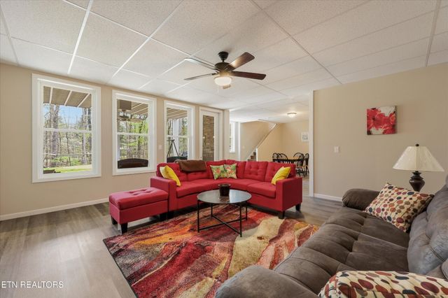 166 E Shore Drive, Rockwood, TN 37854