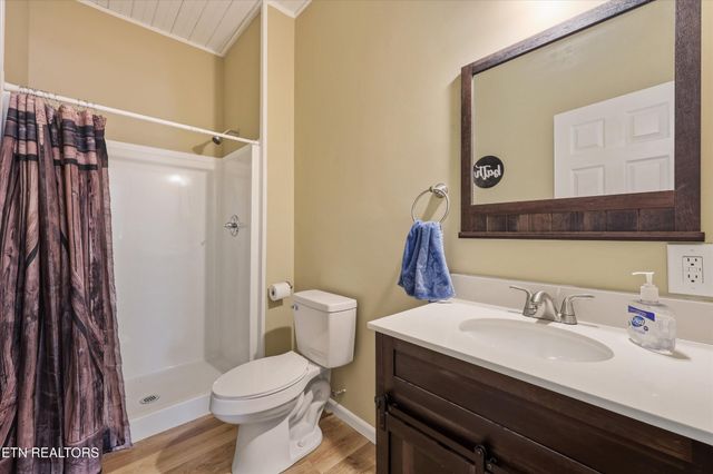 166 E Shore Drive, Rockwood, TN 37854