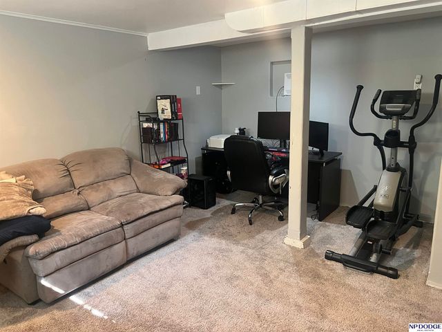 1001 Nelson Street, Lincoln, NE 68521