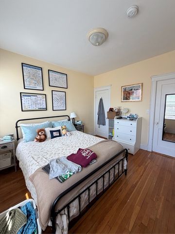 1568 Commonwealth Ave 6, Boston, MA 02135