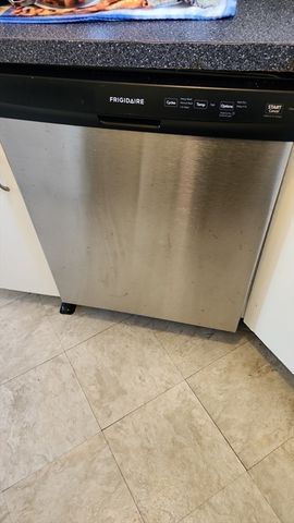 1568 Commonwealth Ave 6, Boston, MA 02135