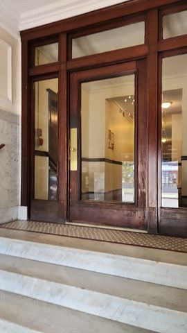 1568 Commonwealth Ave 6, Boston, MA 02135