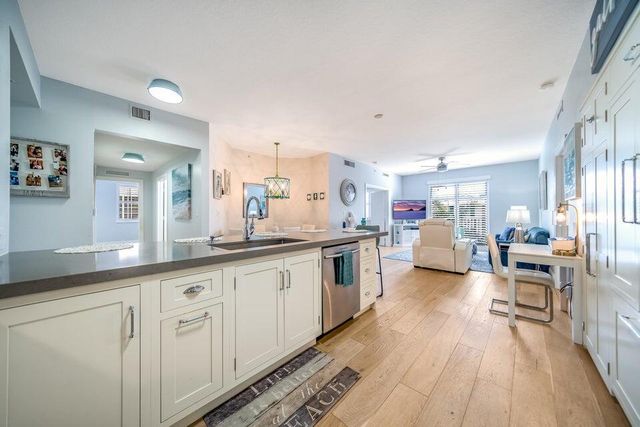 250 NE 3rd Avenue 1502, Delray Beach, FL 33444