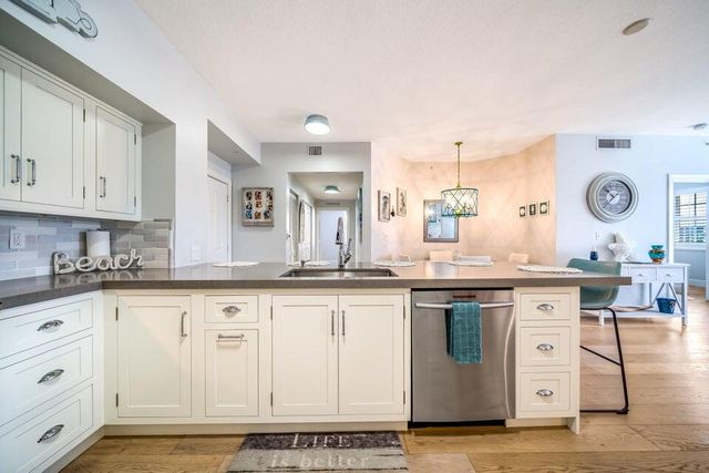250 NE 3rd Avenue 1502, Delray Beach, FL 33444