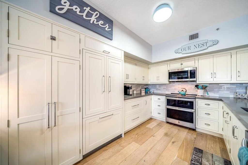 250 NE 3rd Avenue 1502, Delray Beach, FL 33444
