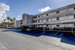 7425 BAY ISLAND DRIVE S 203, South Pasadena, FL 33707