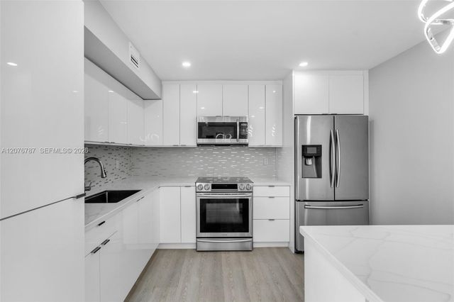 11755 SW 18th Street 409, Miami, FL 33175