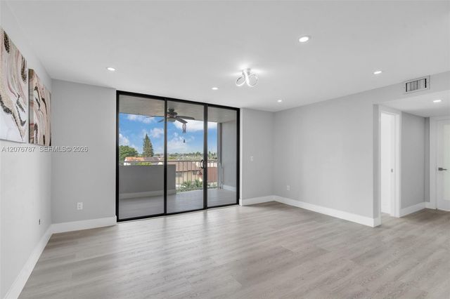 11755 SW 18th Street 409, Miami, FL 33175