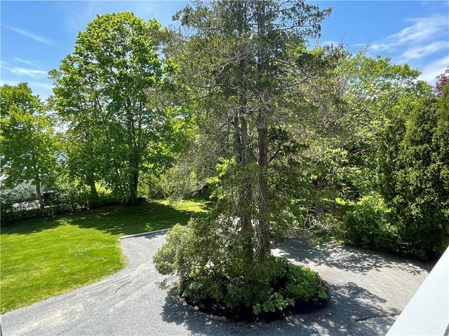 541 Bellevue Avenue 4, Newport, RI 02840