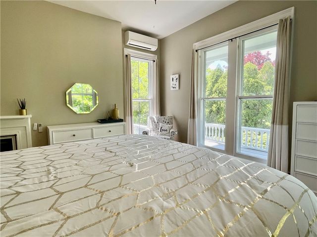 541 Bellevue Avenue 4, Newport, RI 02840