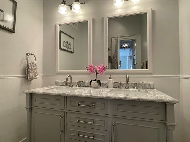 541 Bellevue Avenue 4, Newport, RI 02840