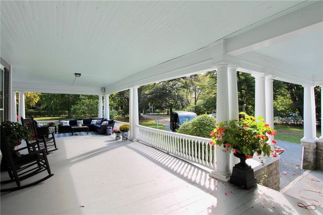 541 Bellevue Avenue 4, Newport, RI 02840