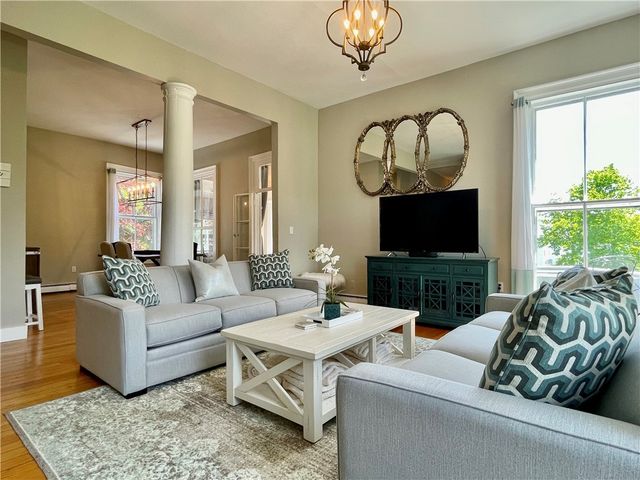 541 Bellevue Avenue 4, Newport, RI 02840