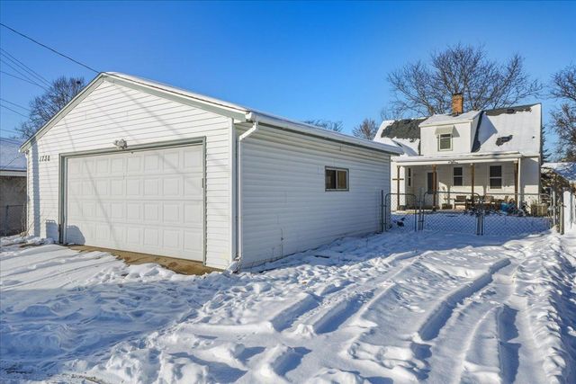 1730 Arlington Avenue E, Saint Paul, MN 55106