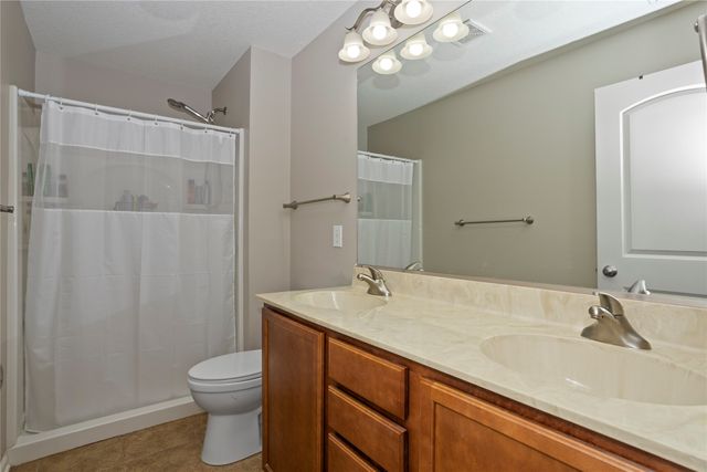 4504 NE Michael Drive, Ankeny, IA 50021