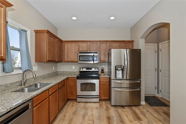 4504 NE Michael Drive, Ankeny, IA 50021