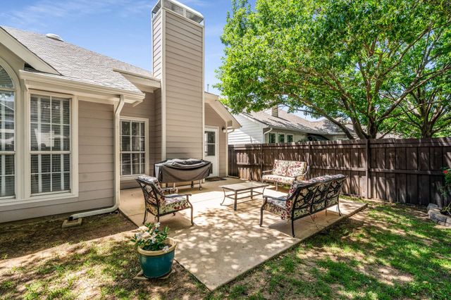 504 Landing Court, Grapevine, TX 76051