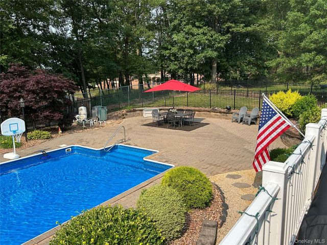2 Corral Lane, Goshen, NY 10924