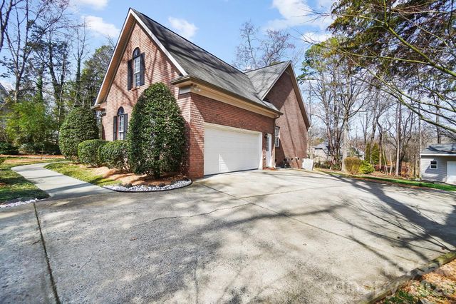 8907 Euston Court, Mint Hill, NC 28227