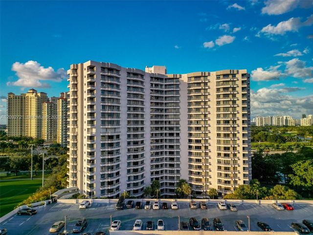 3300 NE 191st Street 1816, Aventura, FL 33180
