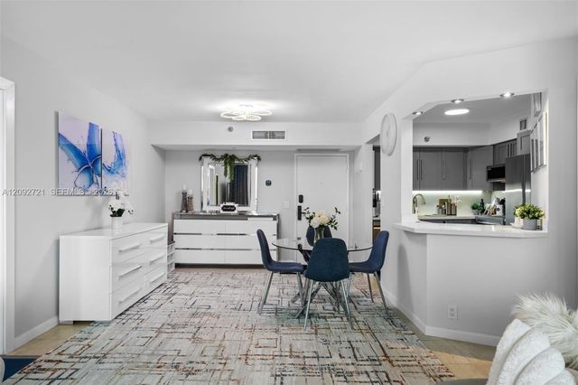 3300 NE 191st Street 1816, Aventura, FL 33180