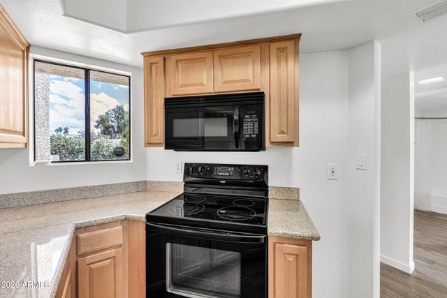 985 N GRANITE REEF Road 134, Scottsdale, AZ 85257