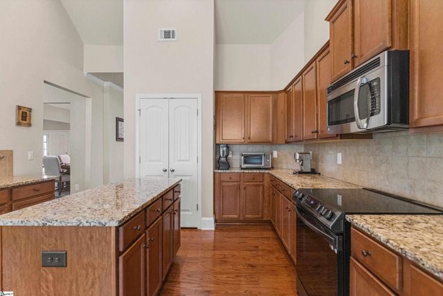 14 Latherton Court, Greenville, SC 29607