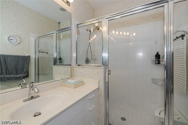 200 Vintage CIR 103, Naples, FL 34119