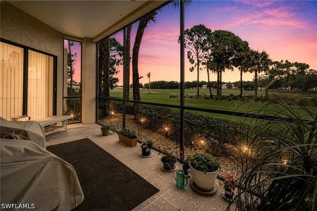 200 Vintage CIR 103, Naples, FL 34119