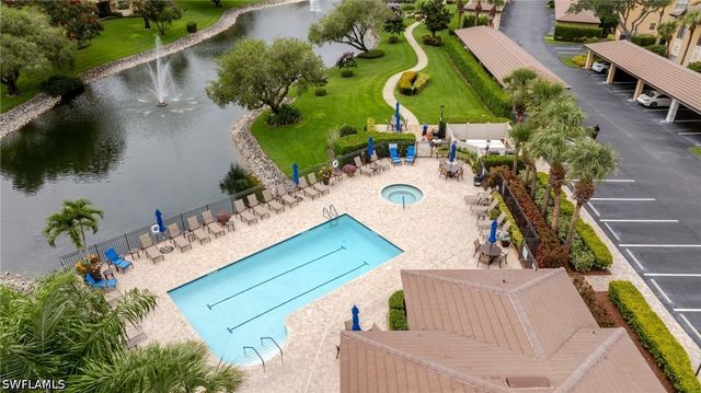 200 Vintage CIR 103, Naples, FL 34119