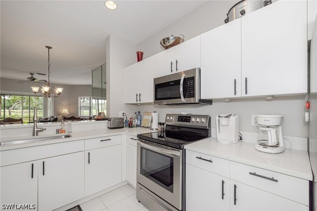 200 Vintage CIR 103, Naples, FL 34119