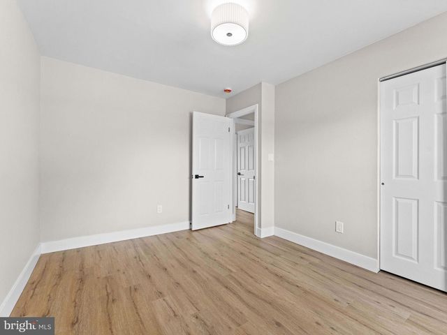 26 HOLLY RD, Clementon, NJ 08021