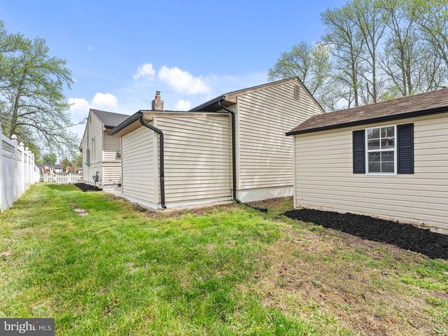 26 HOLLY RD, Clementon, NJ 08021