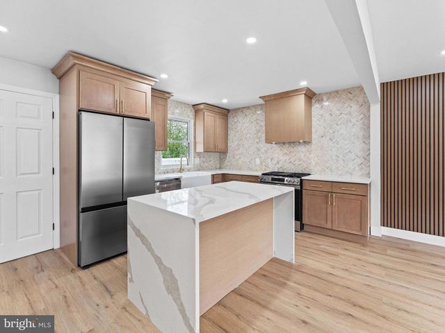 26 HOLLY RD, Clementon, NJ 08021