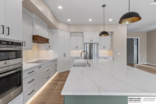 21052 Joseph Street, Elkhorn, NE 68022