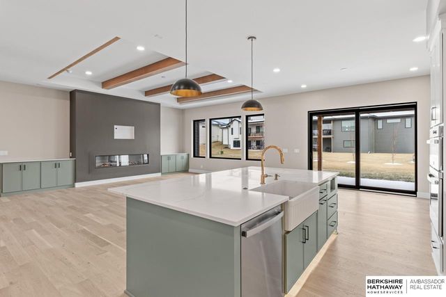 21052 Joseph Street, Elkhorn, NE 68022