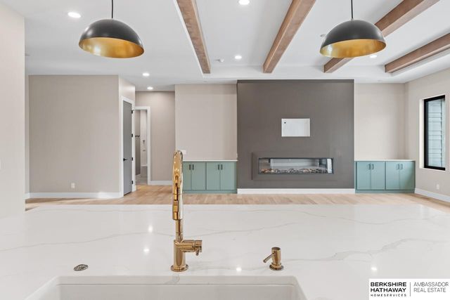 21052 Joseph Street, Elkhorn, NE 68022