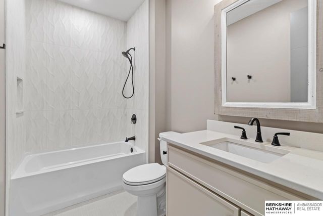 21052 Joseph Street, Elkhorn, NE 68022