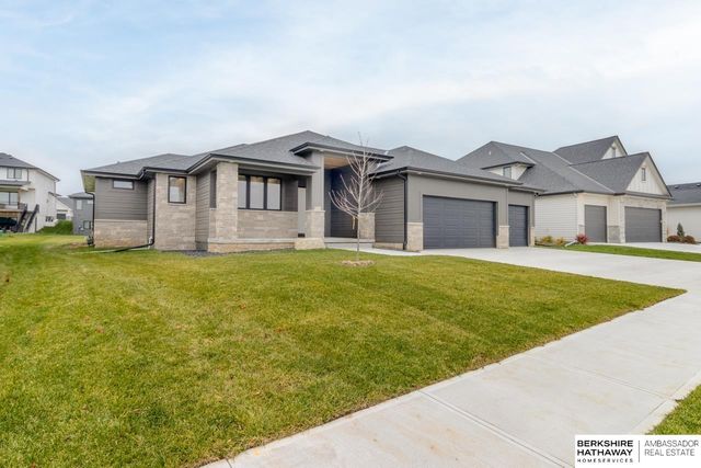21052 Joseph Street, Elkhorn, NE 68022