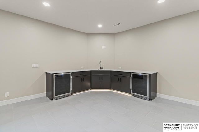 21052 Joseph Street, Elkhorn, NE 68022