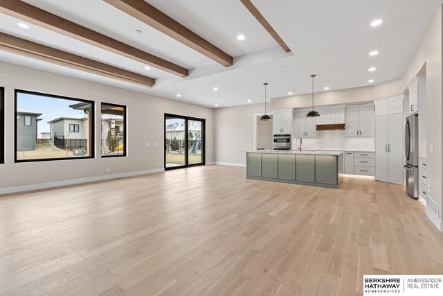 21052 Joseph Street, Elkhorn, NE 68022