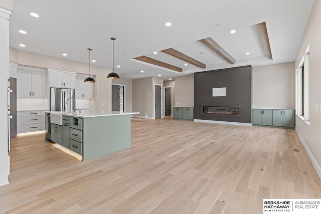 21052 Joseph Street, Elkhorn, NE 68022